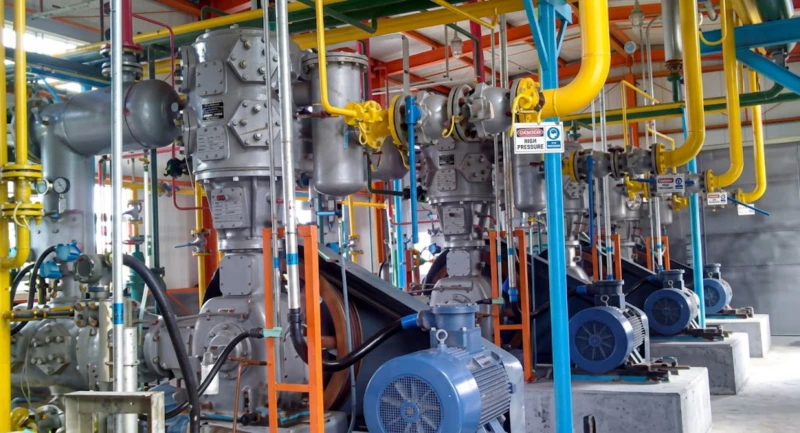 Medium low-pressure acetylene compressor at chemical plant — Series B twin-column two-stage acetylene process compressor with YB explosion-proof motor for PVC or vinyl acetate chemical synthesis feed at 0.80 MPa