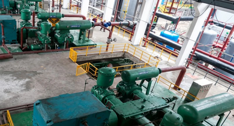 Medium high-pressure gas compressor at user site — Series B three-stage reciprocating compressor for synthesis gas feed compression at 1.5 to 2.5 MPa in a methanol or coal chemical synthesis plant